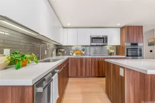 Photo #3: 202502094 Listing 