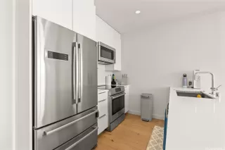 Photo #4: 202502206 Listing