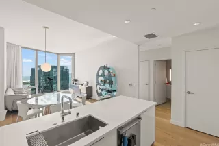 Photo #5: 202502206 Listing