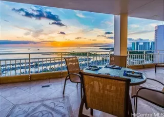 ILIKAI APARTMENT BUILDING Condos for Sale