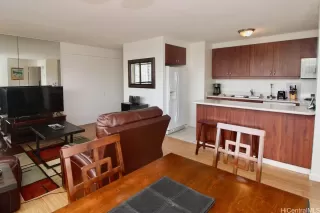 Photo #5: 202502382 Listing 