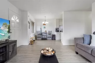 Photo #4: 202502427 Listing