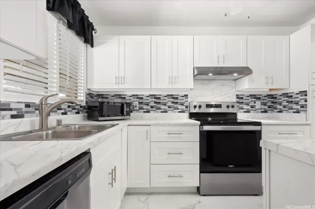 MLS: 202502440 Condo For Sale