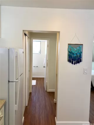 Photo #4: 202502512 Listing 