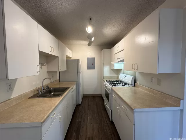 MLS: 202502557 Condo For Sale