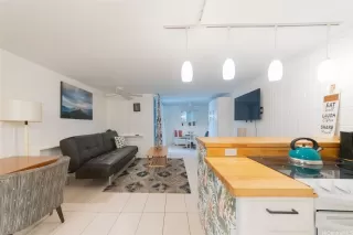 Photo #2: 202502687 Listing