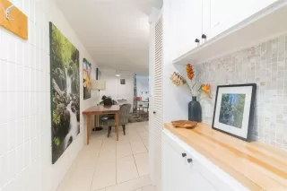 Photo #6: 202502687 Listing