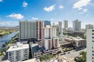 Photo #3: 202502708 Listing