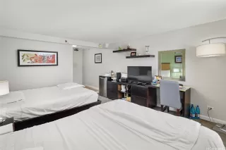 Photo #6: 202502708 Listing