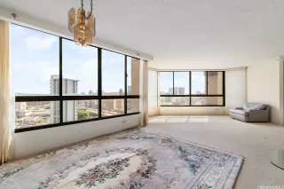 More Details about MLS # 202502762 : 1050 LUNALILO STREET 1006