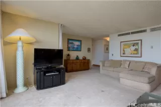 Photo #6: 202502767 Listing 