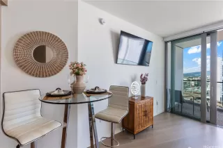 Photo #4: 202502825 Listing 