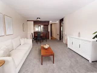 Photo #2: 202502844 Listing