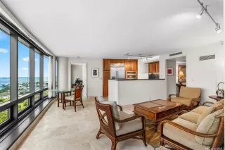 Photo #5: 202502854 Listing 