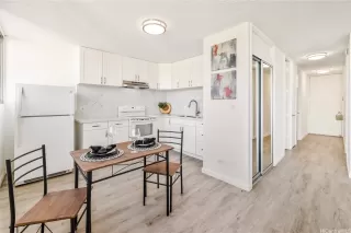 Photo #5: 202502986 Listing 