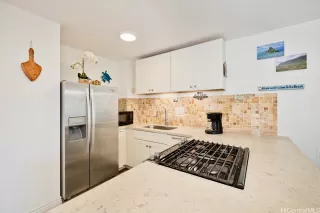 Photo #4: 202503323 Listing