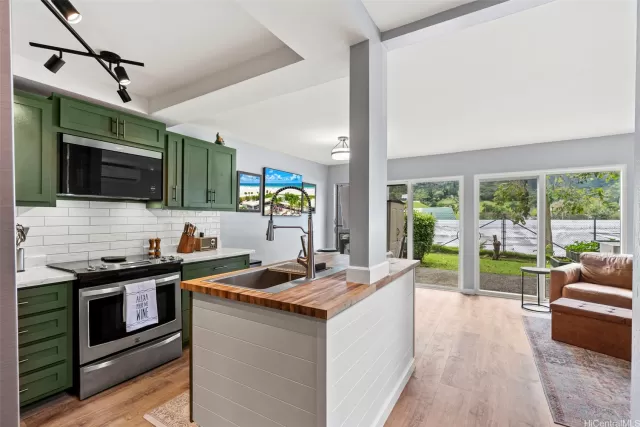 MLS: 202503342 Condo For Sale