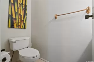 Photo #5: 202503374 Listing