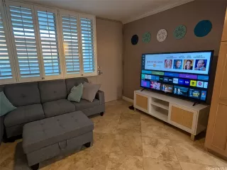 Photo #2: 202504483 Listing