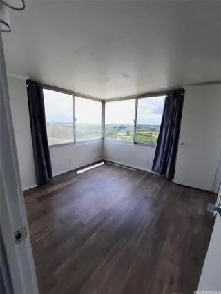 Photo #5: 202504666 Listing 