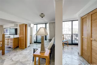 Photo #4: 202504725 Listing 