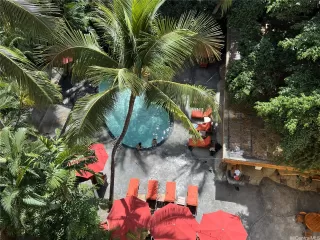 Photo #5: 202504734 Listing