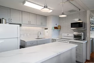 Photo #4: 202504849 Listing