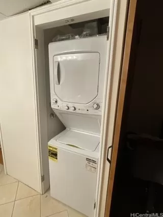 Photo #5: 202504854 Listing 