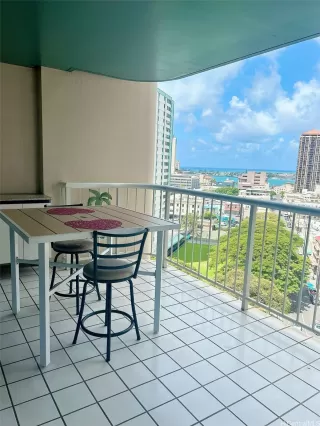 Photo #3: 202504908 Listing 