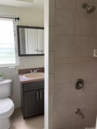 Photo #6: 202504943 Listing 