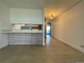 Photo #3: 202504973 Listing 