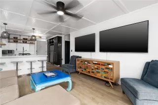 Photo #5: 202505176 Listing