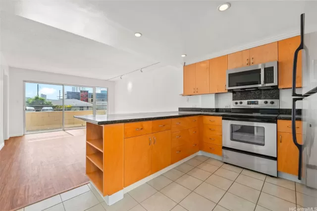 MLS: 202505308 Condo For Sale