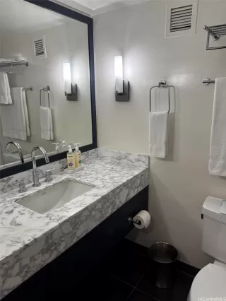 Photo #4: 202505438 Listing 