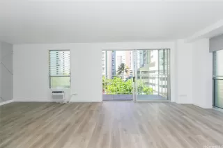 Photo #4: 202505606 Listing 