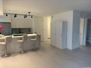 Photo #5: 202505606 Listing 