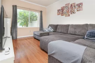 Photo #3: 202505809 Listing