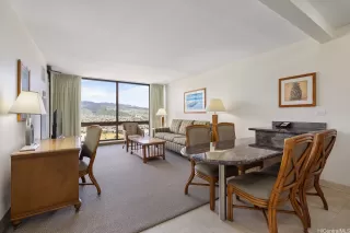 Photo #3: 202505883 Listing 