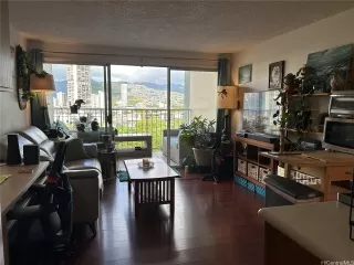 Photo #6: 202506123 Listing 