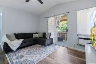 Photo #2: 202506334 Listing