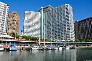 Photo #2: 202506353 Listing