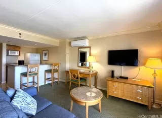 Photo #5: 202506395 Listing 