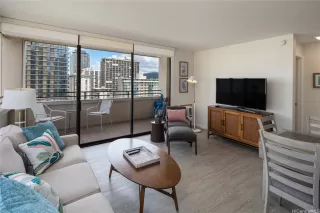 Photo #6: 202506504 Listing 