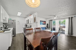 Photo #6: 202506579 Listing