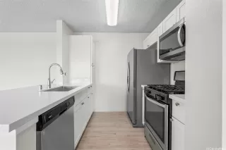 Photo #2: 202506593 Listing 