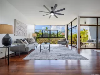 More Details about MLS # 202506597 : 1030 AOLOA PLACE 305B