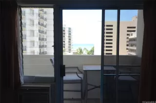 Photo #2: 202506839 Listing