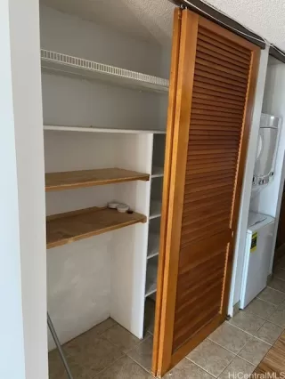 Photo #4: 202506937 Listing 