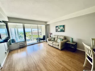 Photo #2: 202506945 Listing