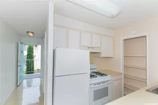 Photo #3: 202507033 Listing 